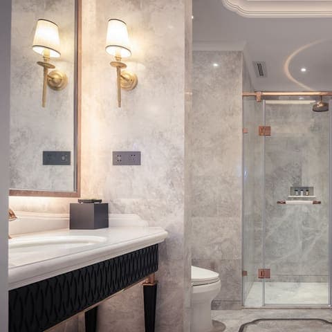 Marble Bathroom Suite, photo 3